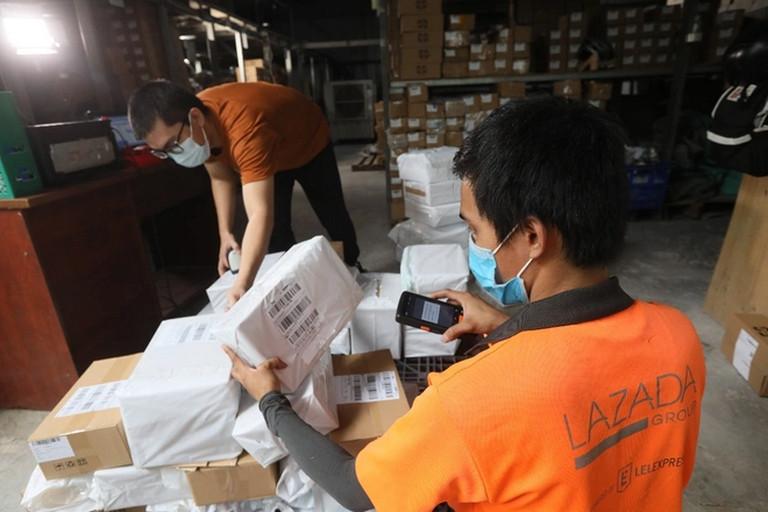 Có thể nhận giao hàng từ Lazada vào ngày chủ nhật không? Có thể nhận giao hàng từ Lazada vào ngày chủ nhật không?
