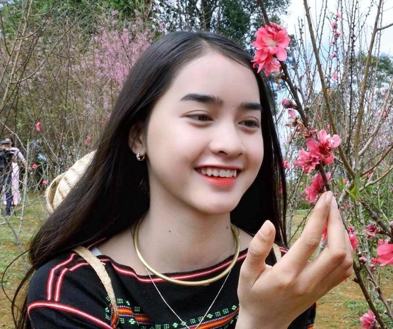 Kênh TikTok mang đến những trend nhảy mới nhất Kênh TikTok mang đến những trend nhảy mới nhất